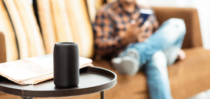 How Virtual Assistants Like Siri and Alexa Can Help People with Hearing Loss